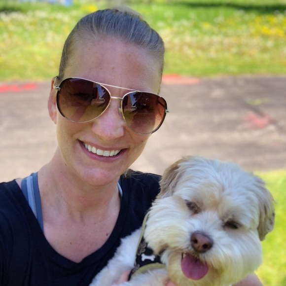 Meet your Posher, Karissa - Picture 1 of 1